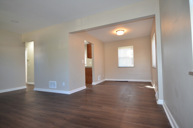 Photo - 3569 Locust Ln