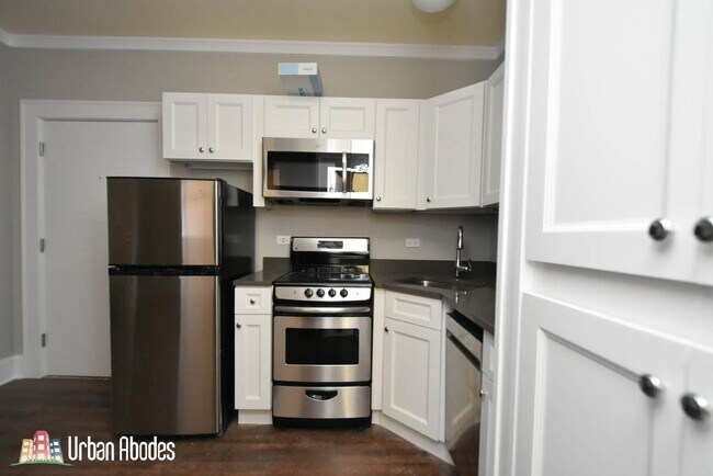 Photo - 820 W Lakeside Pl Unit A00C