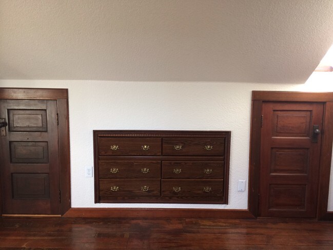 Photo - Glisan Townhomes