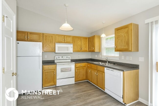 Photo - 839 Memory Ln