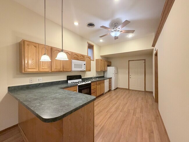 Photo - 3801 S Union Ave Unidad 1F