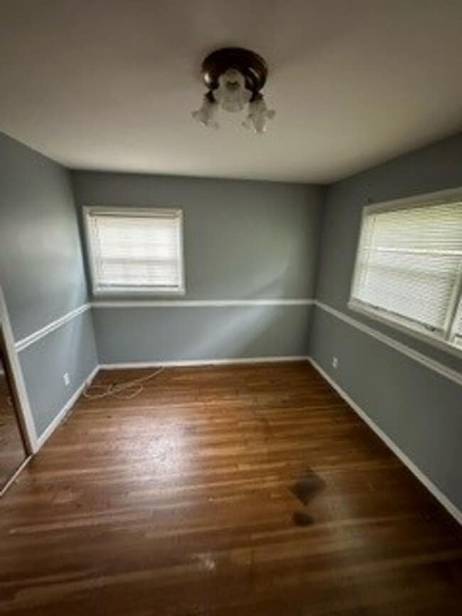 Photo - 3 Bed 1 Bath Singe Family Home Ready for Move in!!
