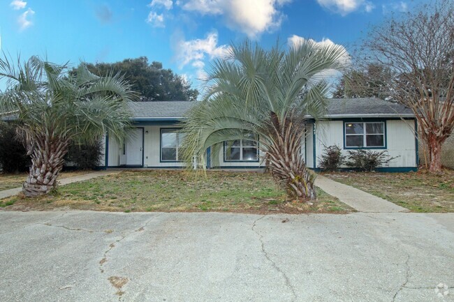 Building Photo - Modern Gulf Breeze Duplex: 3 Bed, 2 Bath, ... Rental