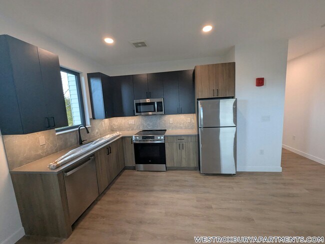 Building Photo - 199 Gardner St