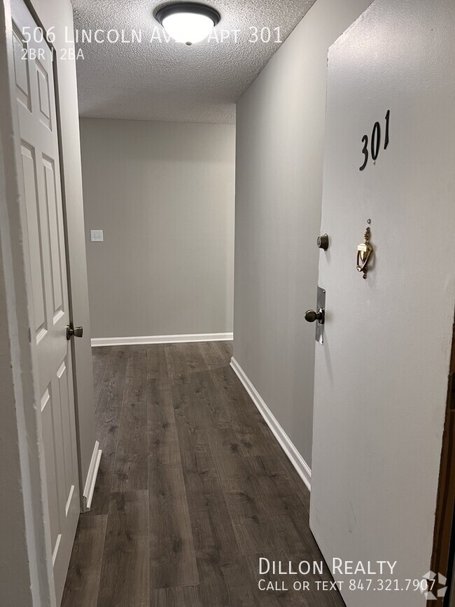 Building Photo - 506 Lincoln Ave Unit Apt 301