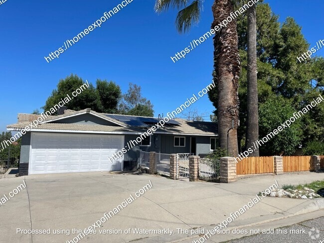 Building Photo - Nice House For Rent