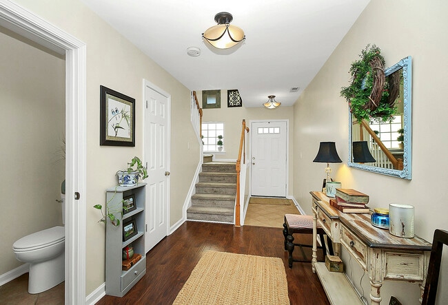Photo - 2292 Hanover Ct