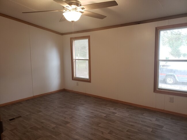 Photo - 113 Christopher Rd