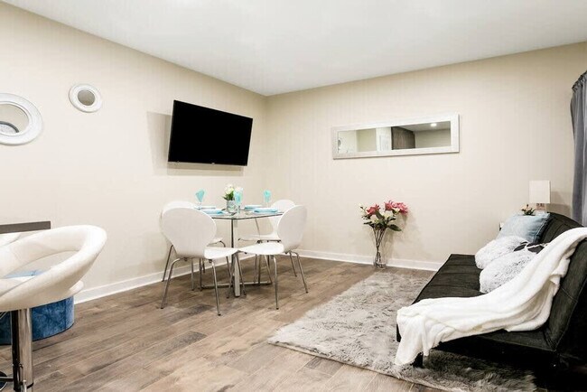 Photo - 57 Avenue Duluth O Unit FL2-ID1332409P