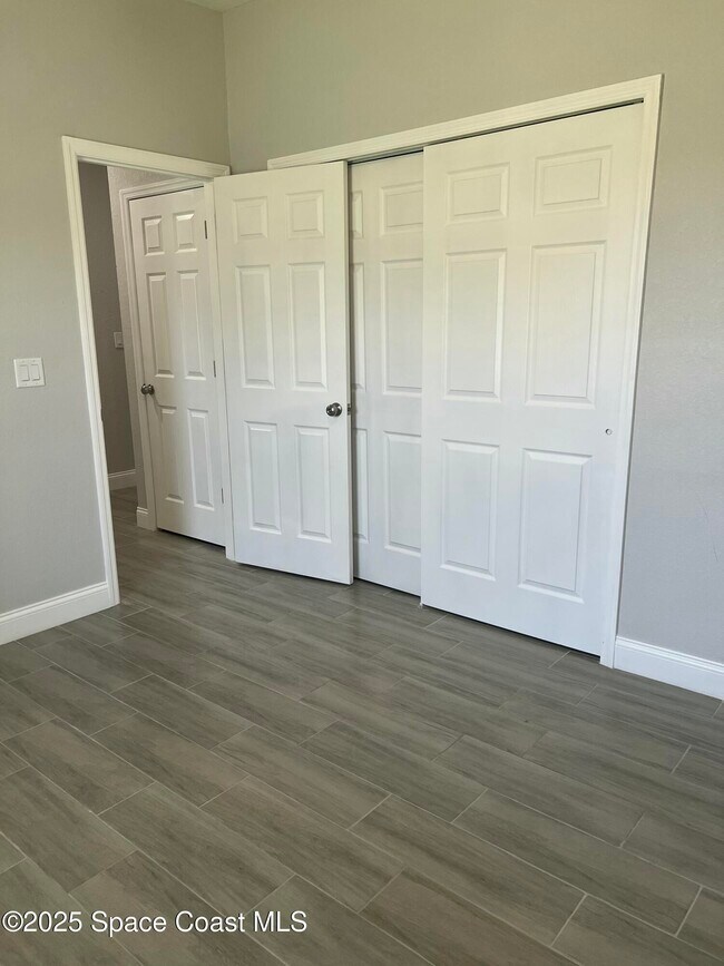 Photo - 571 San Filippo Dr SE