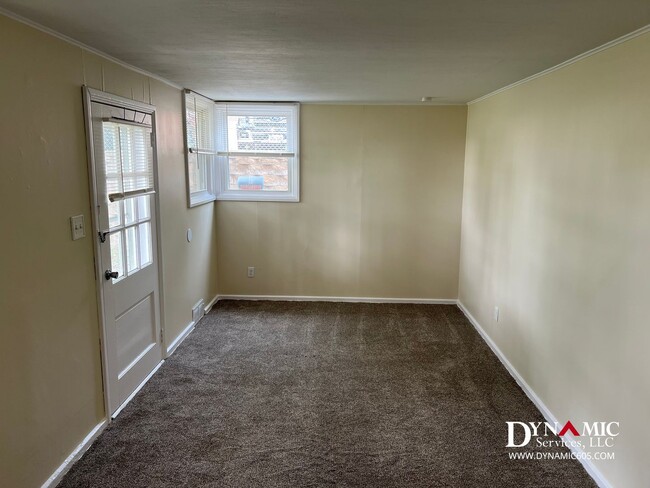 Photo - 2425 S Norton Ave Unit Apt. 2