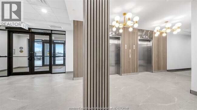 Photo - 3817 Howard Ave Unité 414