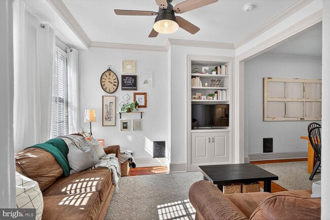 Photo - 403 N Queen St