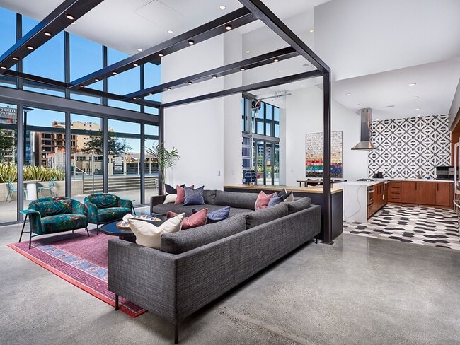 Photo - Sentral DTLA