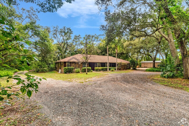 Building Photo - 30851 Round Lake Rd Rental