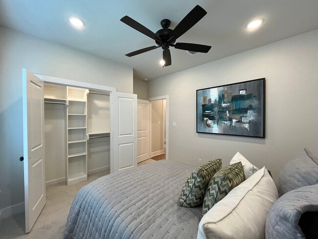 Photo - 7123 Alexander Dr