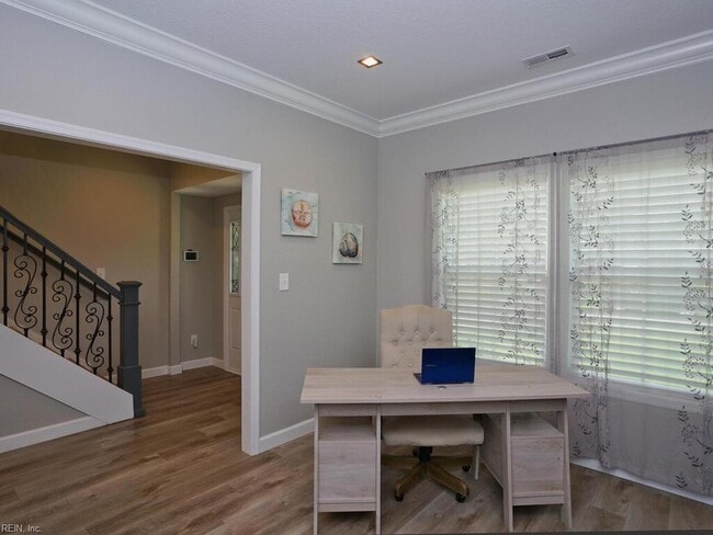 Photo - 1849 Steve Ln