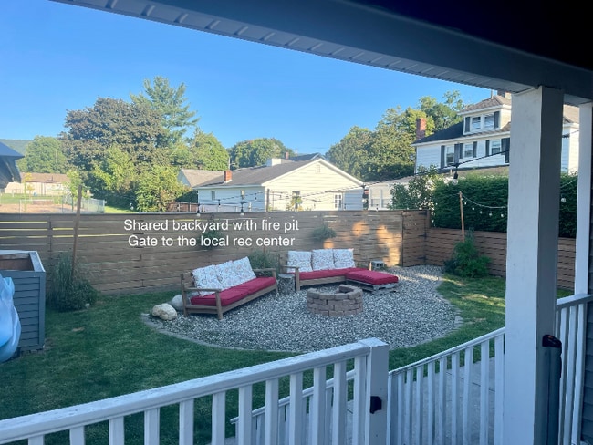 Photo - 207 Safford St Unidad 207