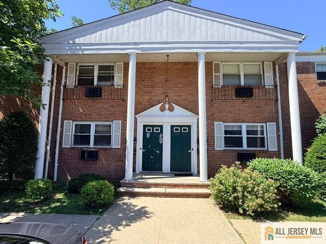 289 Main St Unit 4E