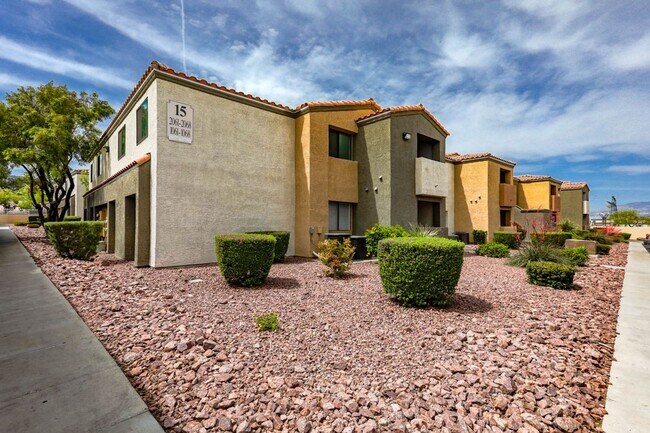 Photo - 3 Bedroom Remodeled Desert Shore Condo In Gated Community Unit 2061