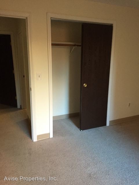 Photo - 150-196 River Rd