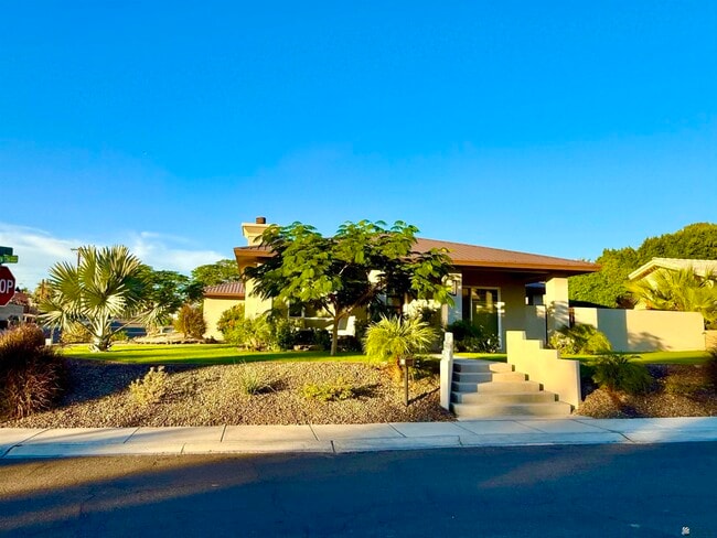 Photo - 1330 W Ridgeview Dr