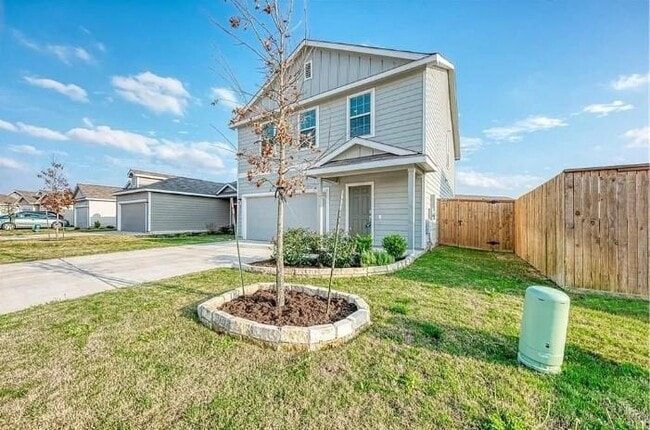 Photo - 817 Circle Wy