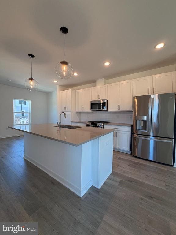 58 Silverbell Ave