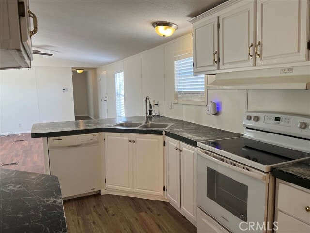 Photo - 22225 Ellis Ave