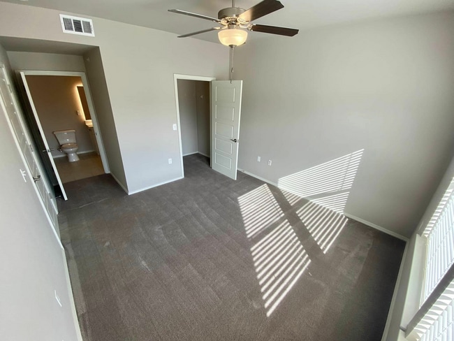 Crown at Seven Oaks Apartment Homes
