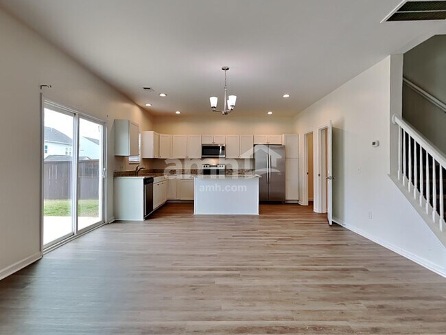 Photo - 136 Weeping Cypress Dr