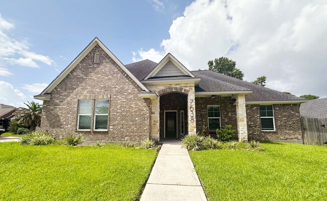 Building Photo - 7638 Bronze Trail Dr Rental