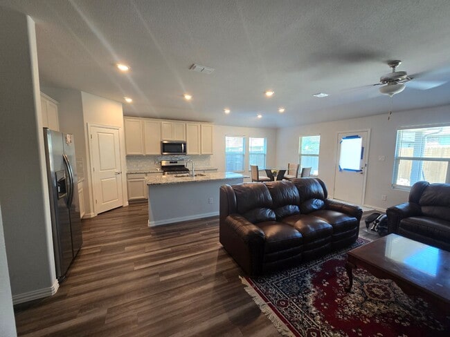 Photo - Fantastic in Fate!