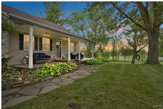 Building Photo - 2943 Lumbard Rd