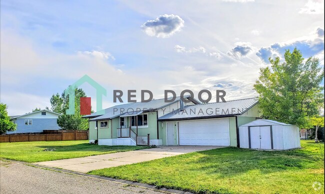 Building Photo - Charming 4-Bed, 2-Bath Country Retreat – $... Rental