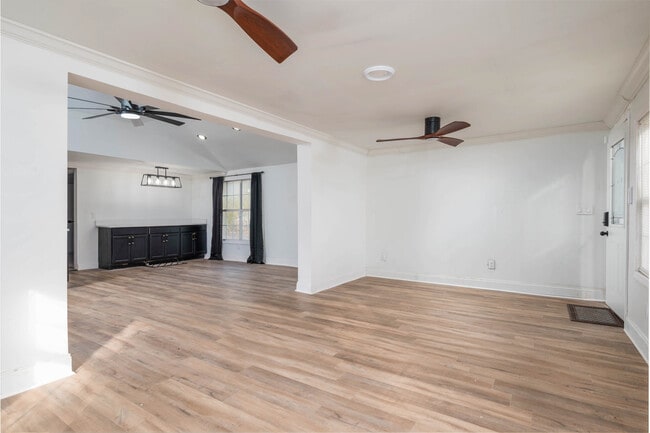 Photo - 3815 Dorothy Dr