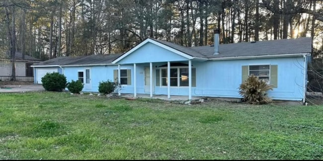 Building Photo - 430 Westchase St