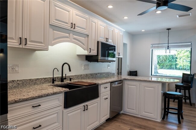 Photo - 14562 Riverside Dr