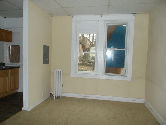 Photo - 827 E Patapsco Ave