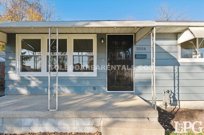 Photo - 3058 Nebraska Ave