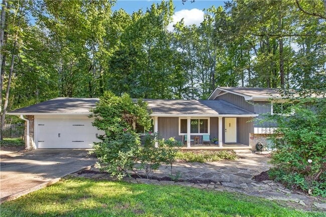 Building Photo - 4820 Summerford Dr