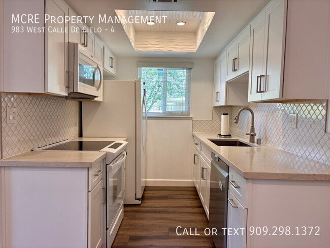 Building Photo - 983 W Calle De Cielo Unit 4