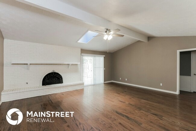 Photo - 1608 Cloister Way