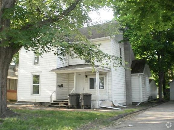 Building Photo - 1041 Middlebury St Unit 1 Rental
