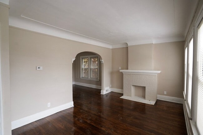 Photo - 12078 N Martindale St Unit Lower