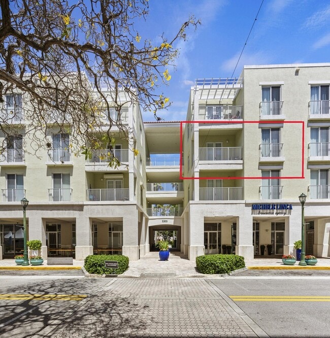 Building Photo - 1203 Town Center Dr Unit 312