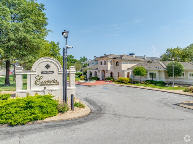 Photo - Estancia Apartments