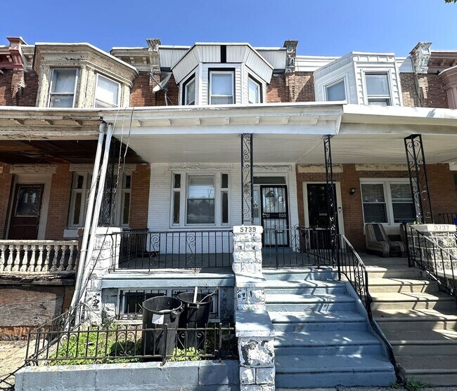 Stunning 4-Bedroom Townhome in Carroll Par... - Stunning 4-Bedroom Townhome in Carroll Par...
