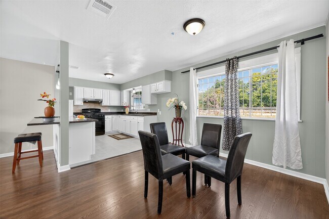 Photo - 5619 Rue St