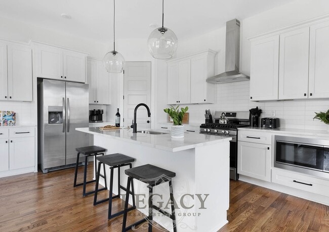 Photo - 2027 Rosemary Ln